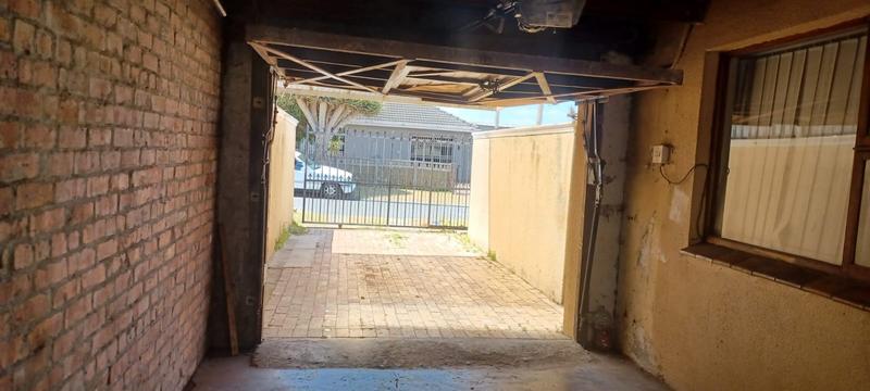 3 Bedroom Property for Sale in Lotus River Western Cape